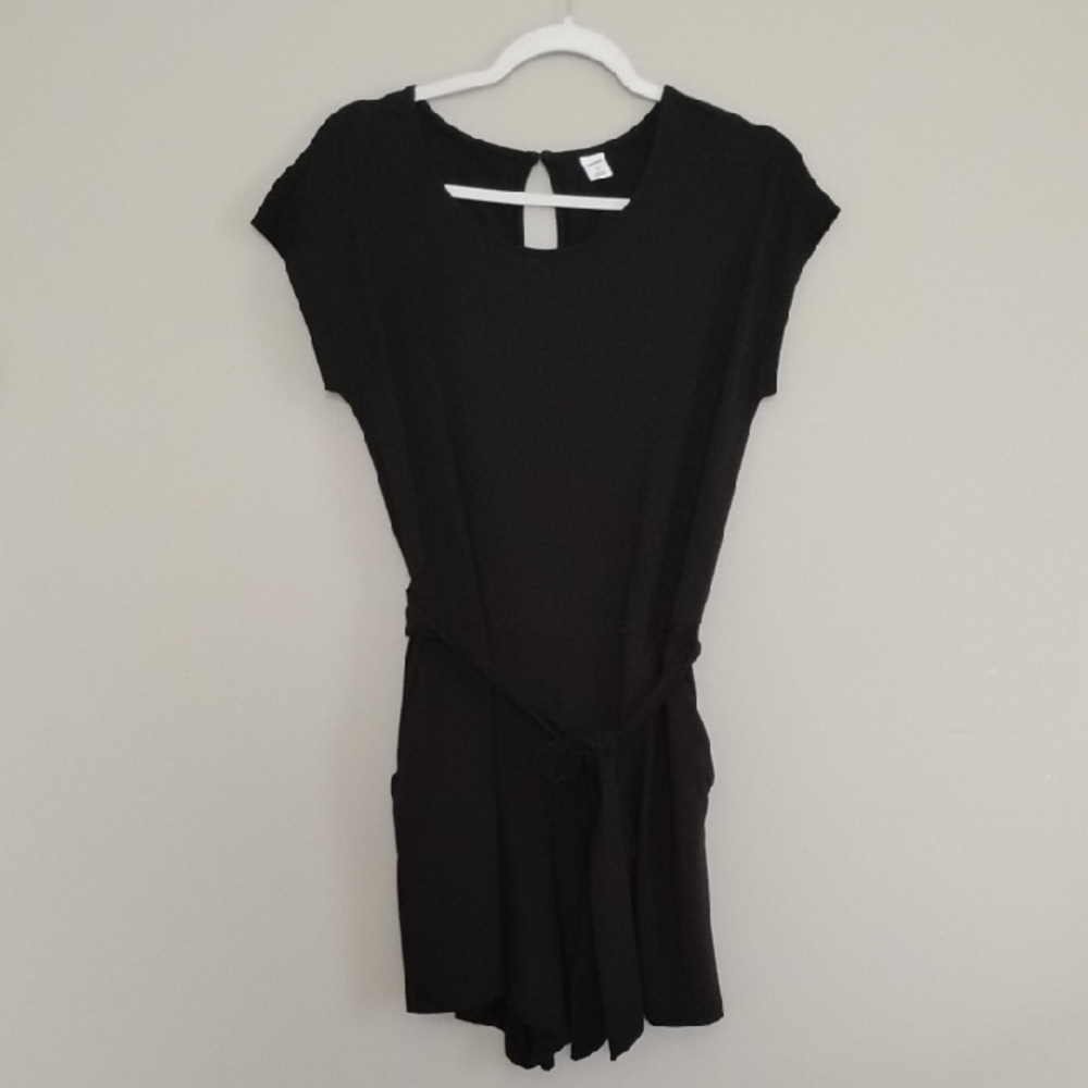 Old Navy Black Stretch Romper With Pockets